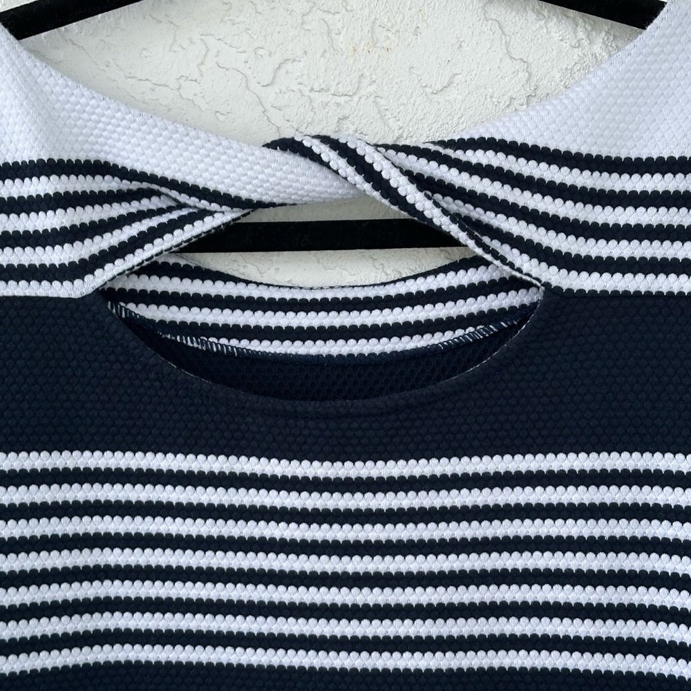 Lilly Pulitzer Bay Stripe Dress Medium Nautical Navy Blue White - Picture 6 of 9